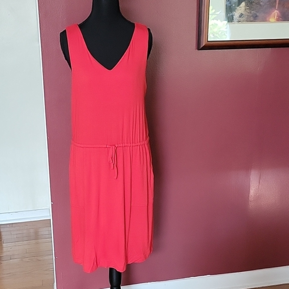 ❤️Soma❤️Great Condition❤️Vivid Red V-Neck Dress w/ Pockets!  Size L